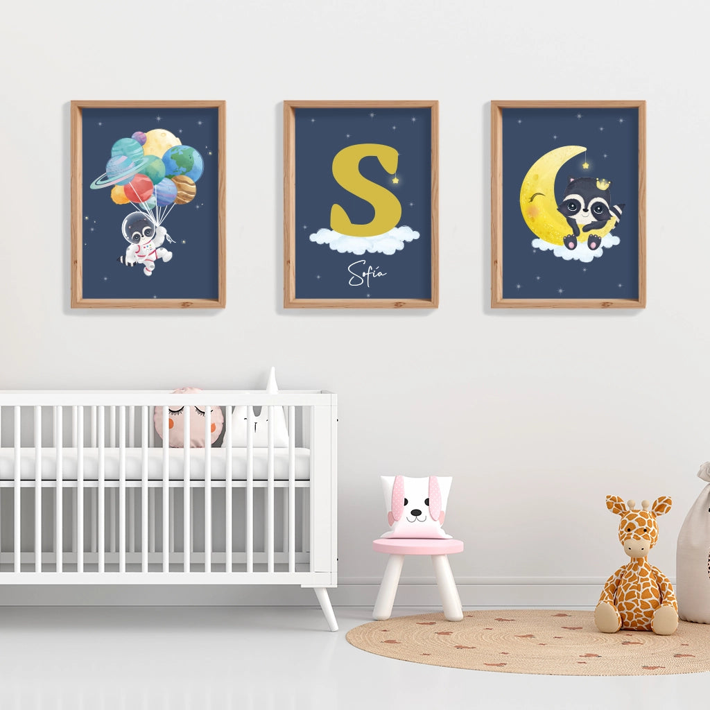 Conjunto de 3 láminas infantiles personalizadas mapache luna con inicial y espacio